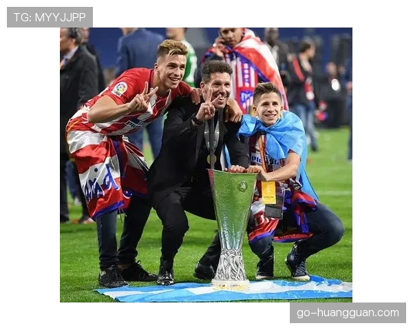 特写瞬间：马竞队长科克因战术犯规染黄，赛后坦言“这是必要的代价”